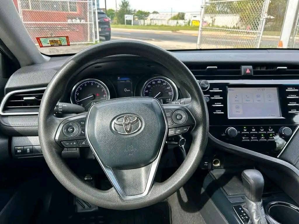 2018 Toyota Camry LE - Image 3